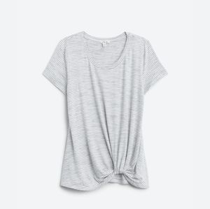 NINE BRITTONLevie Knot Front Knit Tee